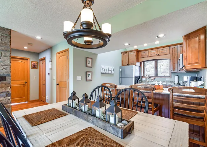 Galena Townhome W/ Deck & Golf Course View!